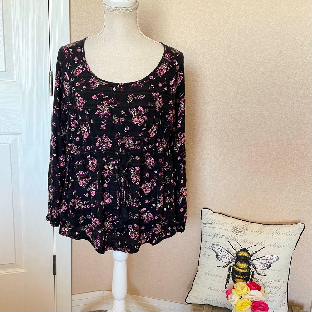 Torrid black floral blouse top 1x